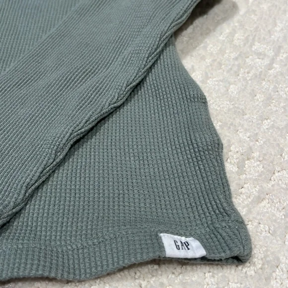 EUC sage green gap boys 5t waffle shirt - Picture 3 of 3